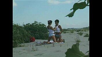 filmadulti Lesbians on the sand